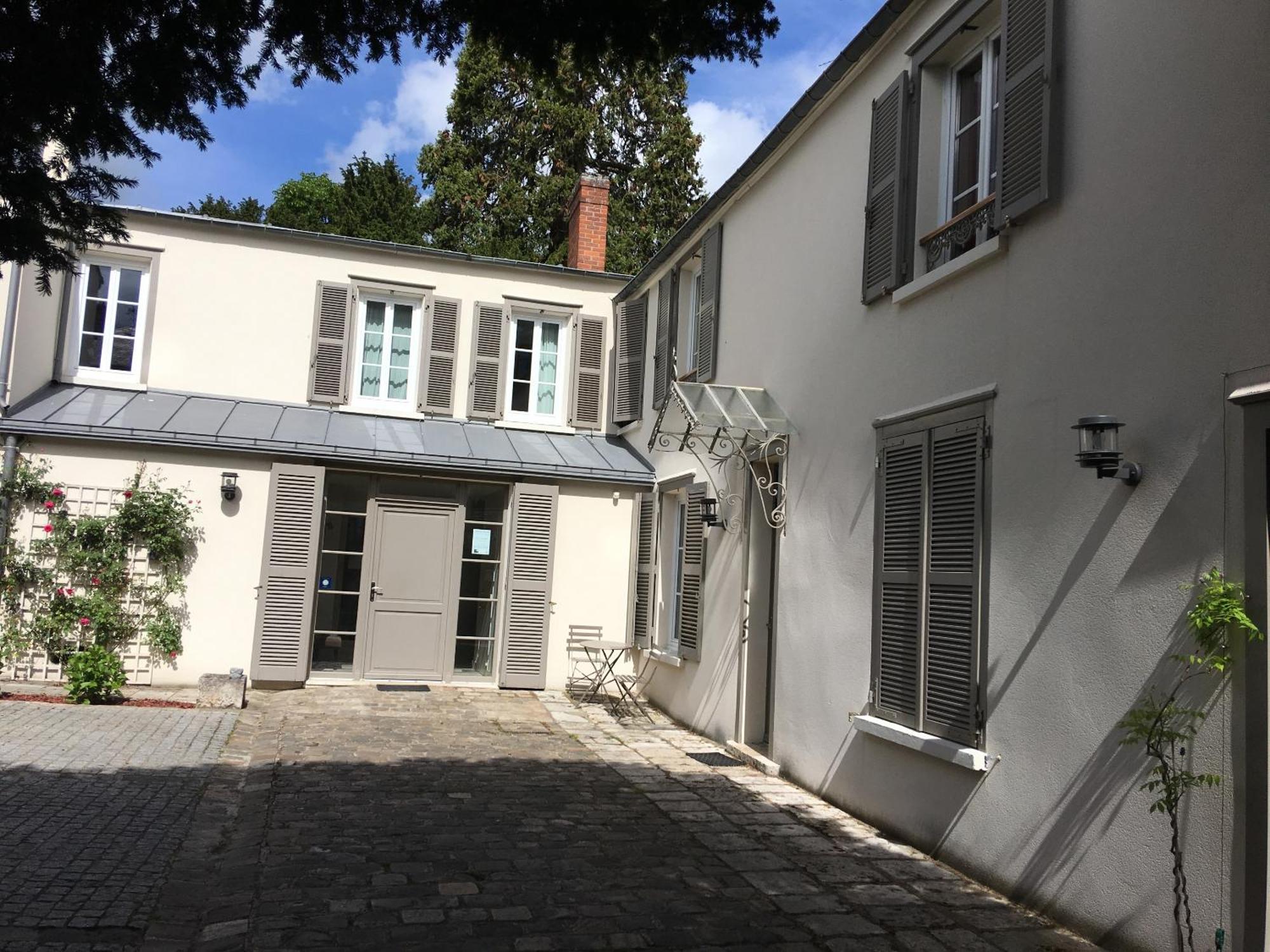 Maison De L'Octroi Шартър Екстериор снимка